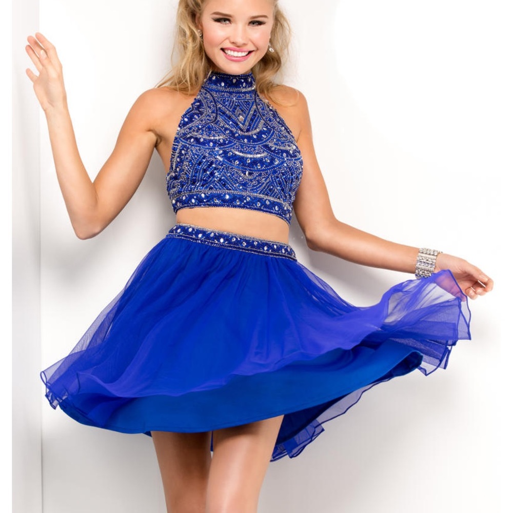 SCALA 2 pc Set Formal Sequin Halter Top Size 6 Matching Skirt Size 2 Royal